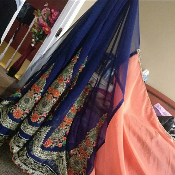 Gorgette embroidery saree - Picture 3 of 7